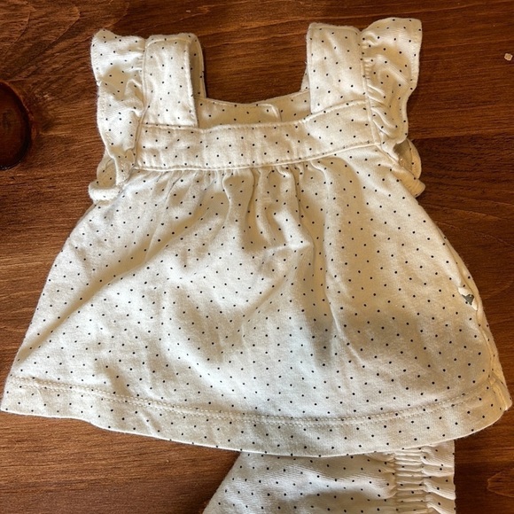Baby gap girls newborn (up to 7 lbs) outfit in polka dot (new condition) - Picture 5 of 10